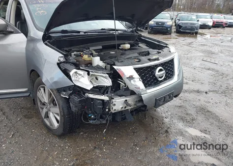 2015 Nissan Pathfinder Platinum z USA, uszkodzony, nr VIN 5N1AR2MMXFC659435